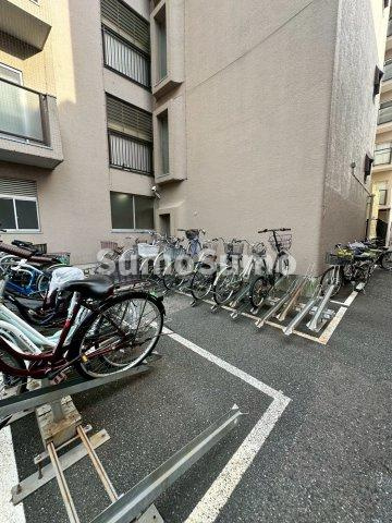 メガロコープ西宮Ⅱ２号棟の駐車場