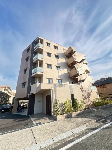 メイプルコート武庫川の外観