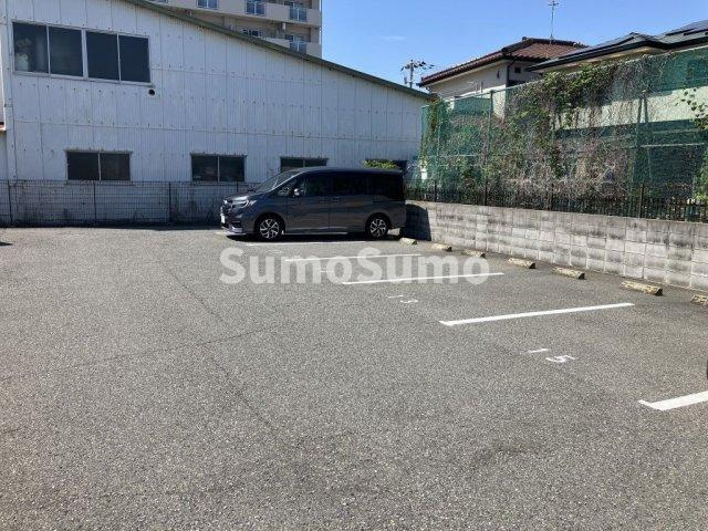メゾン・アムールの駐車場|駐車場完備です