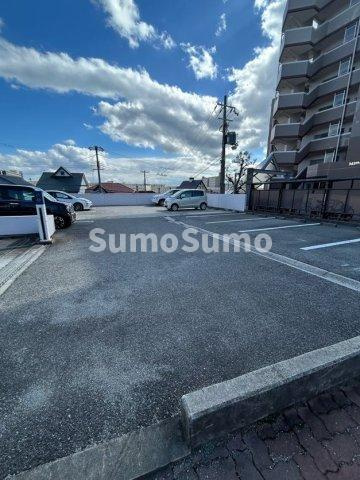 ミルキィウェイ33の駐車場|駐車場があります