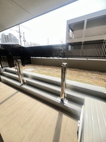 ミレーネ神戸住吉本町のバルコニー