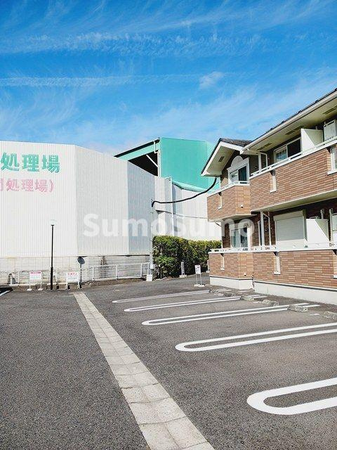メゾネット・アンジュ弐番館の駐車場