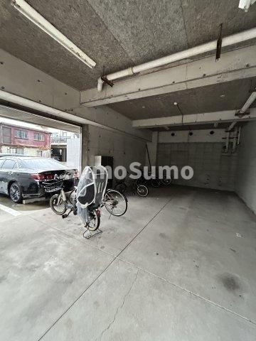 メゾンＩＹＡＳＡＫＡの駐車場|駐車場です
