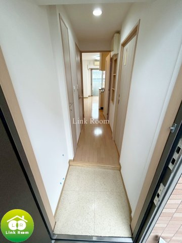 NST buildingⅢの玄関