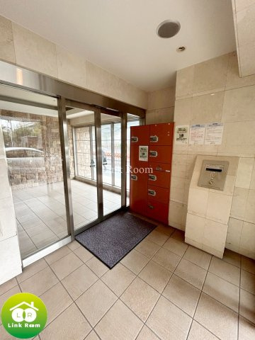 NST buildingⅢのエントランス