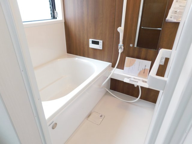 津島市青塚町６丁目の中古一戸建の浴室|◇浴室◇　お風呂新品　（２０２５年１１月リフォーム済）