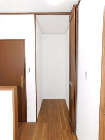 津島市青塚町６丁目の中古一戸建の収納|◇ホール収納◇　　ホールに大容量収納完備！