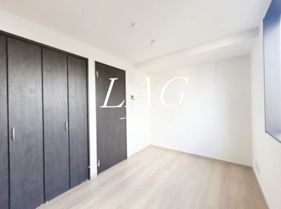 【居間・リビング】 | Maison PEAKS | 洋室のお部屋です。