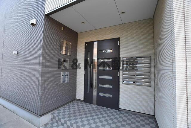 ソレイユ南柏のエントランス|建物の内部です