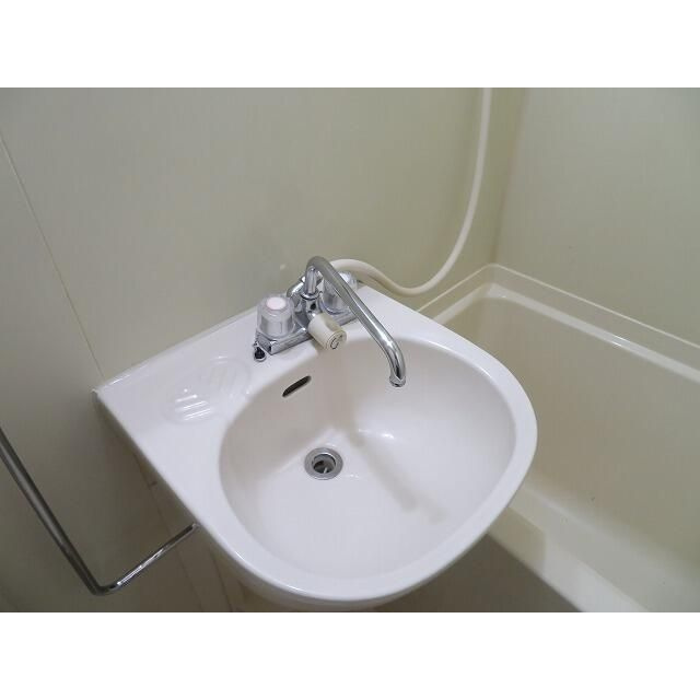 ダイホープラザ西日暮里の洗面所