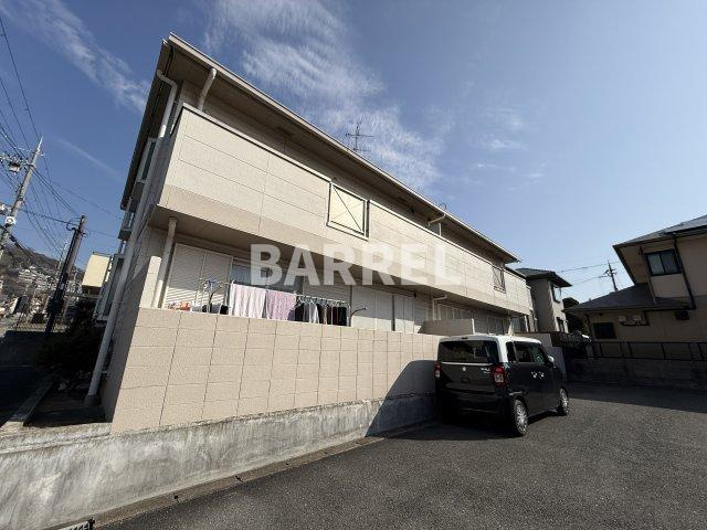 モア・グレースの外観