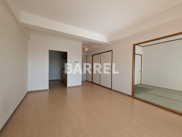 ラピス伊丹大鹿の居間・リビング