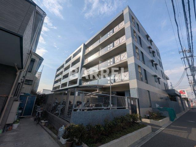 ラピス伊丹大鹿の外観