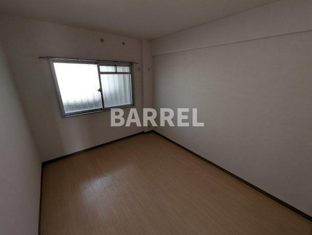 ラピス伊丹大鹿の寝室