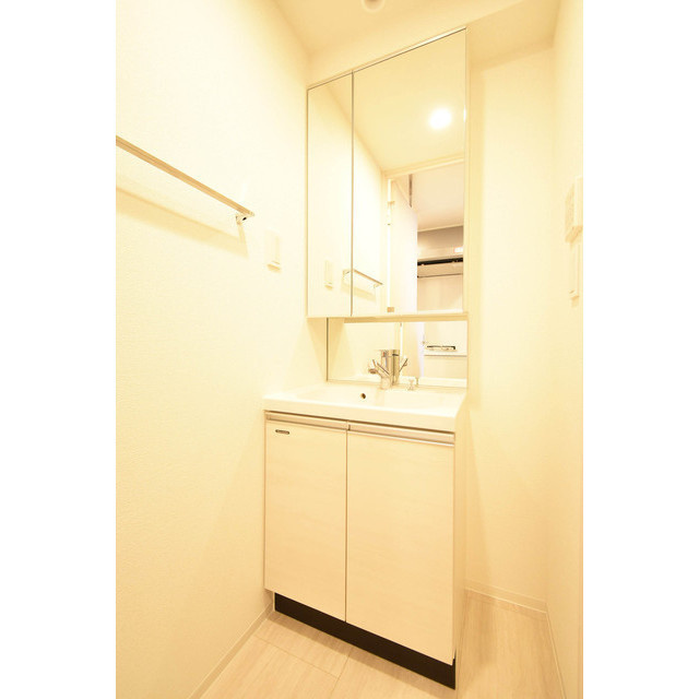 アドバンス大阪バレンシアの洗面所