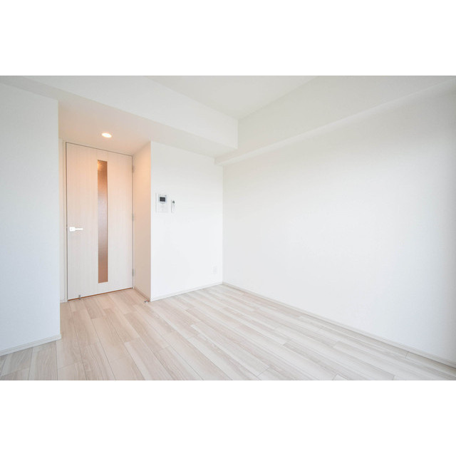 アドバンス大阪バレンシアの居間・リビング