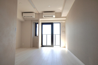 【居間・リビング】 | ルフォンプログレ西大井プレミア | ※写真は同タイプ住戸です。