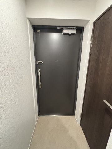 墨田区東向島４丁目の賃貸マンションの玄関