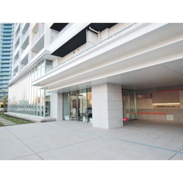 パークアクシス豊洲キャナルのエントランス