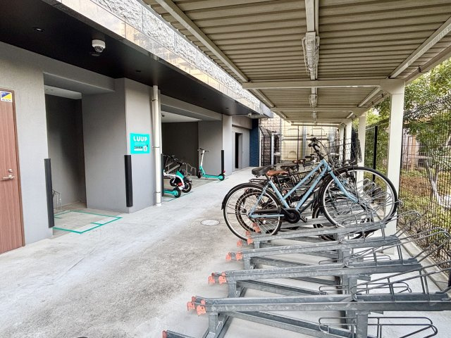 プレサンス新栄リベラの駐車場|駐輪場
