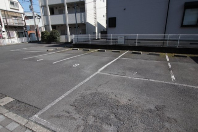 敷地内駐車場／要空確認