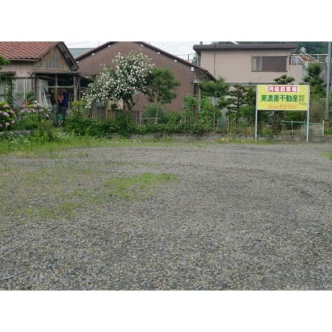 岐阜市長良東１丁目の駐車場