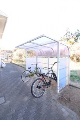 屋根付き駐輪場