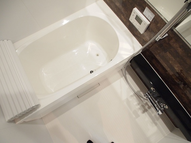 シャーメゾン　クレスト　Ａの浴室