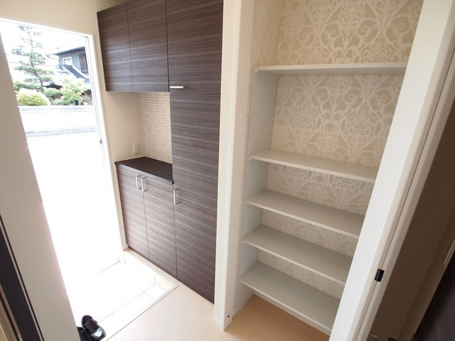 シャーメゾン　クレスト　Ａの玄関