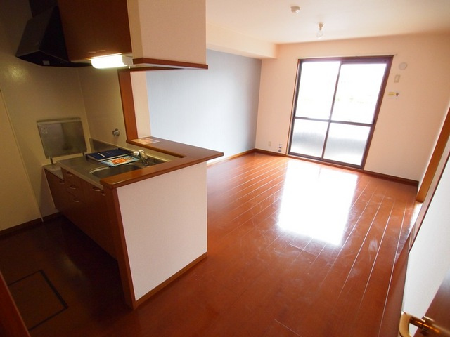 グリーンヴィレッジあいの居間・リビング