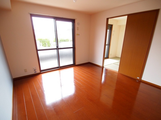 グリーンヴィレッジあいの居間・リビング