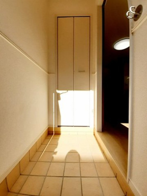 【玄関】 | ヴィラ空港通