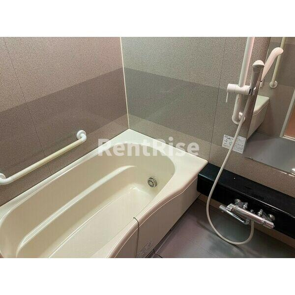 メイツ江南の浴室