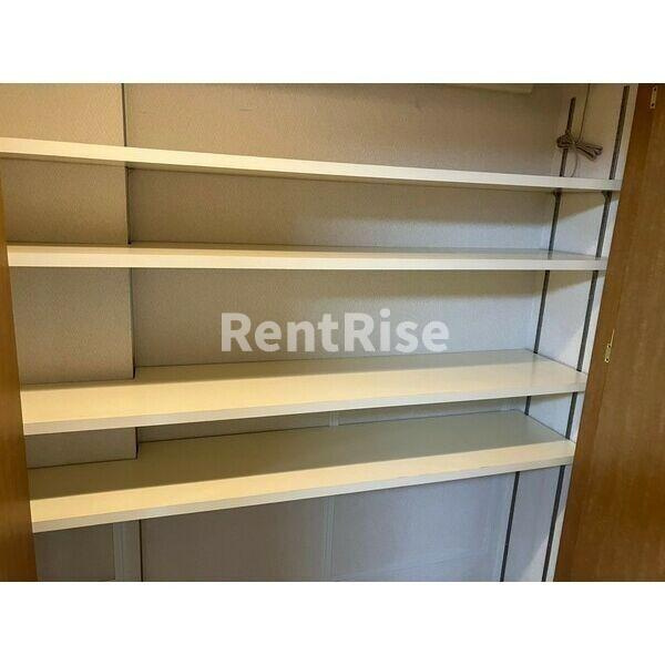 メイツ江南の玄関