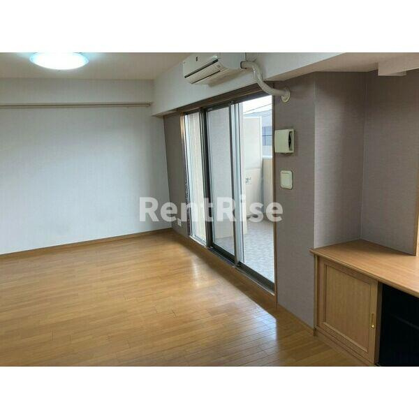 メイツ江南の居間・リビング