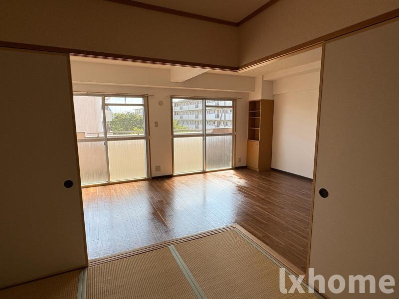 バーンフリート総持寺の居間・リビング