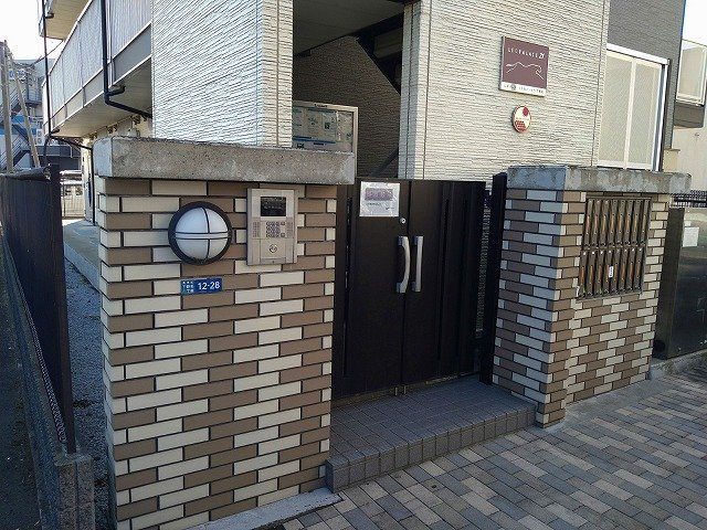 レオパレスエテルノ　セラ下野毛のその他|オートロックゲート設置