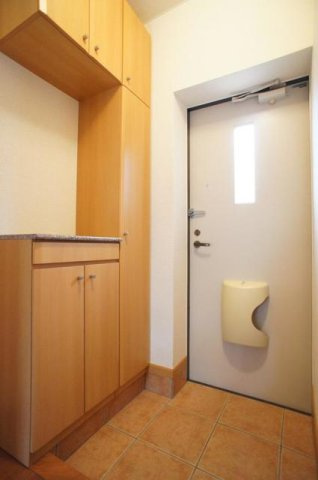 サン・プラシードＡの玄関