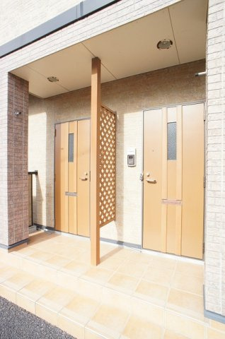 Ｍ・プリムヴェールの玄関