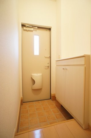 パーク　ビサイド中岡の玄関