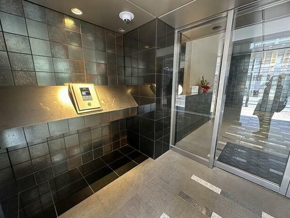 【エントランス】