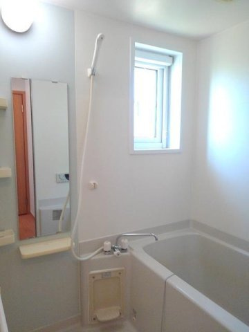 すずらんの浴室|きれいなお風呂です