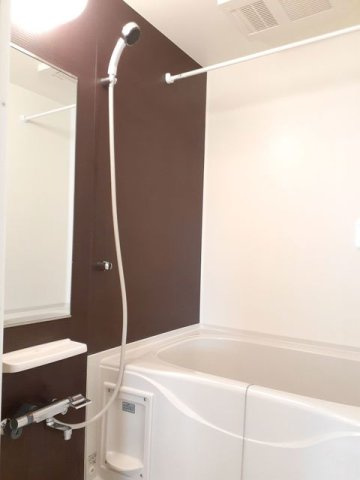 ポライトⅠの浴室|きれいなお風呂です