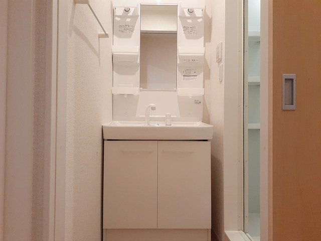 ルフレ　ＩＳＳＡ　一茶の洗面所|忙しい朝には欠かせない洗面所です