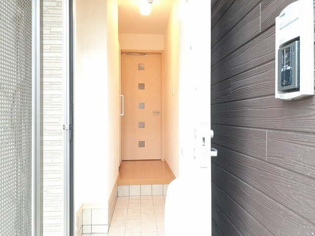 サワディ－　Ⅱの玄関|ゆったりとした玄関です