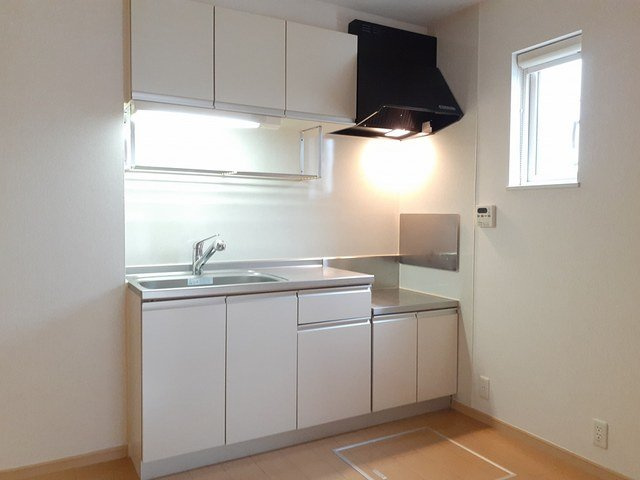 サワディ－　Ⅱのキッチン|お料理しやすいキッチンです