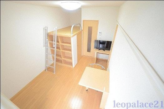 レオパレスプレミアの居間・リビング|備品や設備仕様は号室等により異なります現地をご確認下さい。