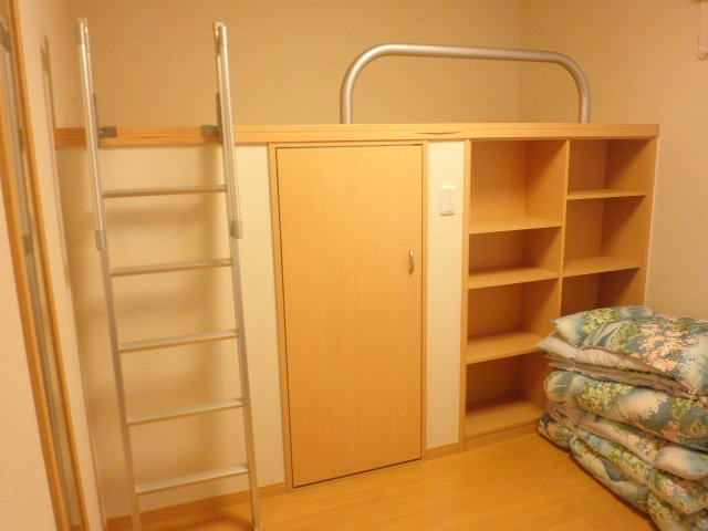 レオネクストアペゼの居間・リビング