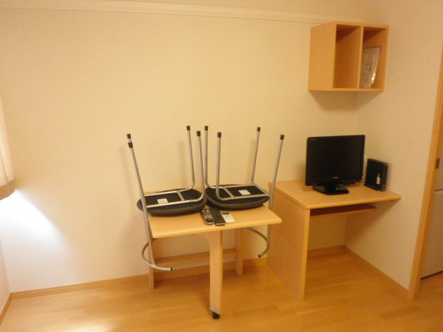 レオネクストアペゼの居間・リビング