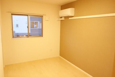 【内装】 | プリュニエ | 洋室